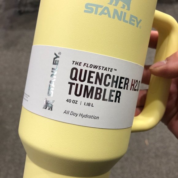 Stanley Quencher H2.0 40 OZ Tumbler pomelo newest release - Picture 5 of 7